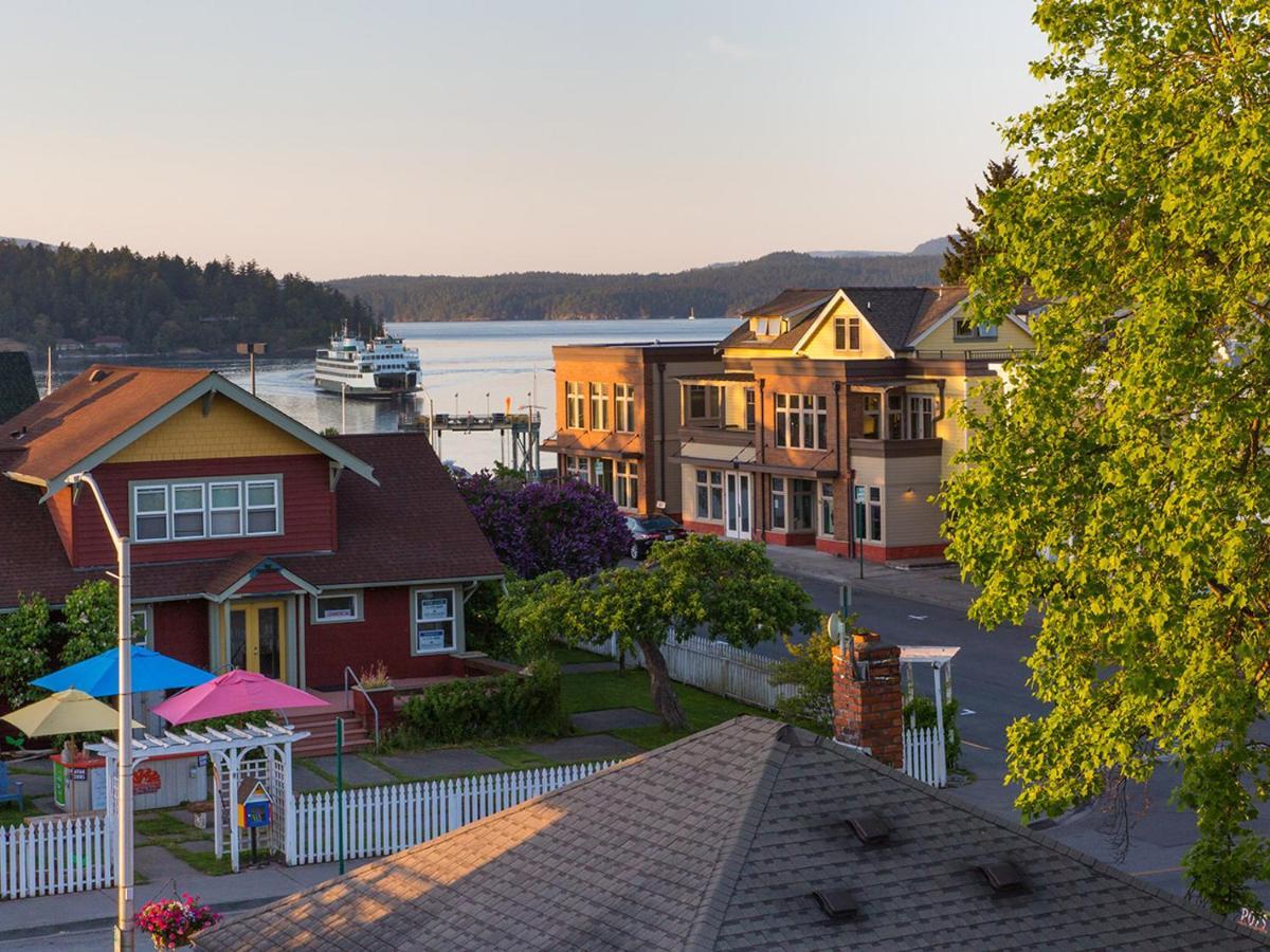The Web Suites Friday Harbor Exterior photo